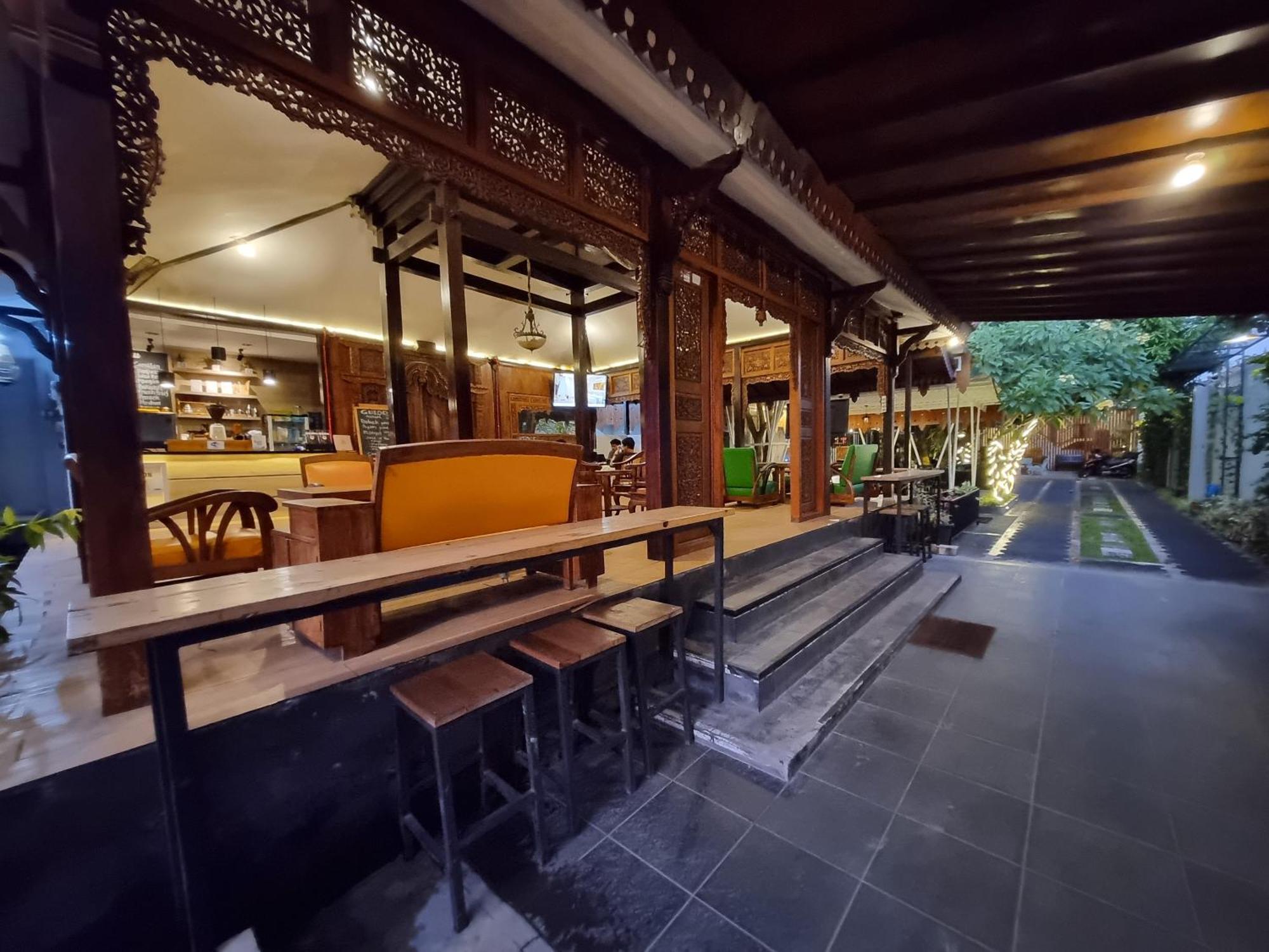 Omah Nayan Hotel Maguwo Buitenkant foto