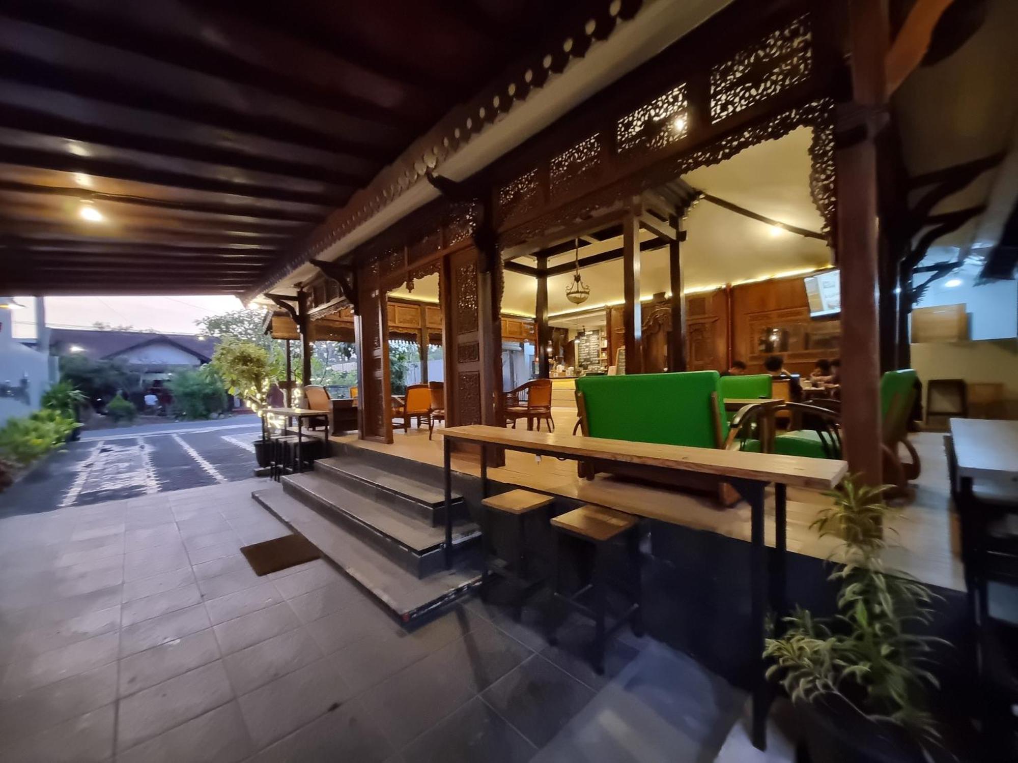 Omah Nayan Hotel Maguwo Buitenkant foto