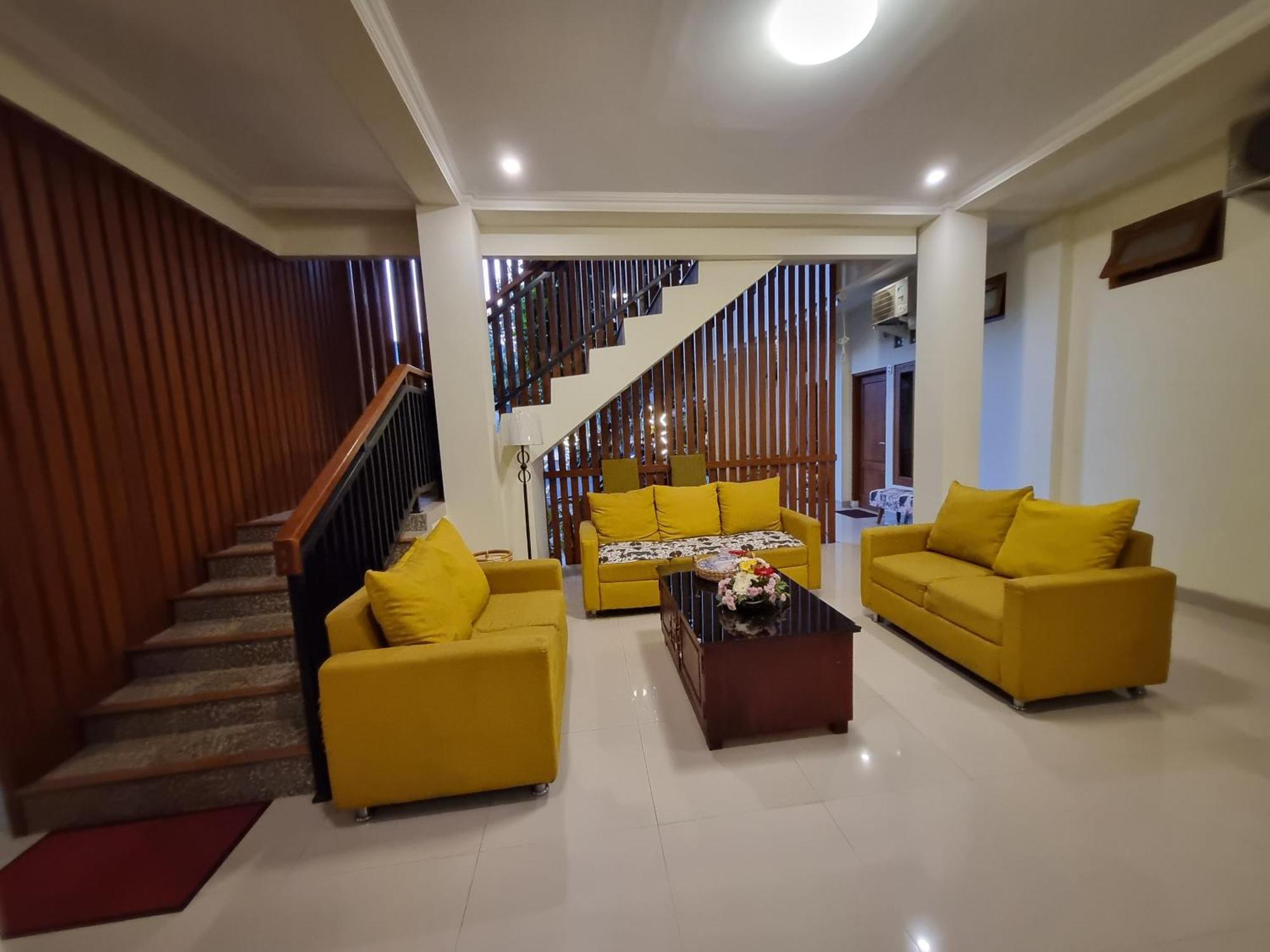 Omah Nayan Hotel Maguwo Buitenkant foto
